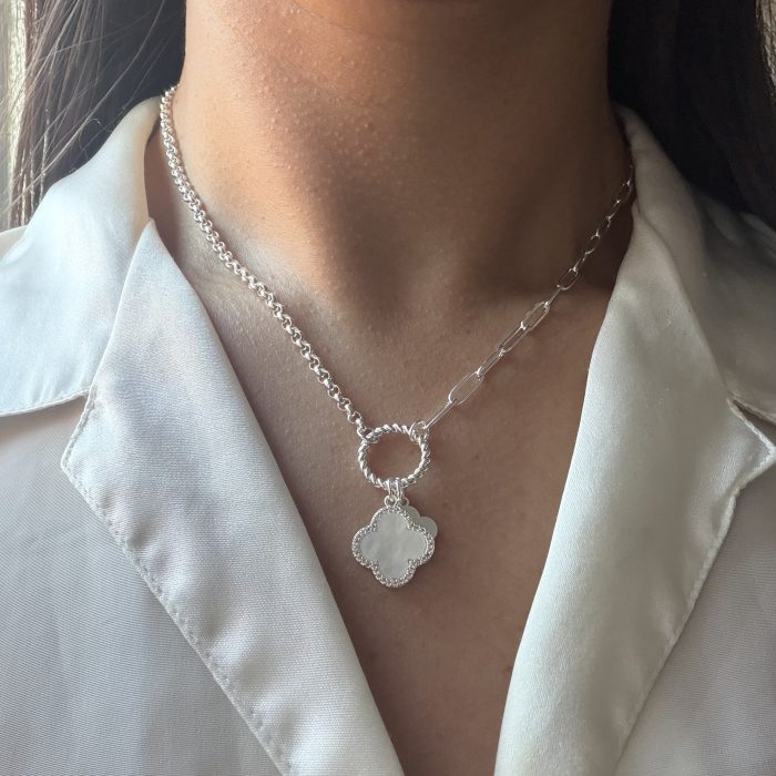 Conjunto trébol flor doble en acero blanco